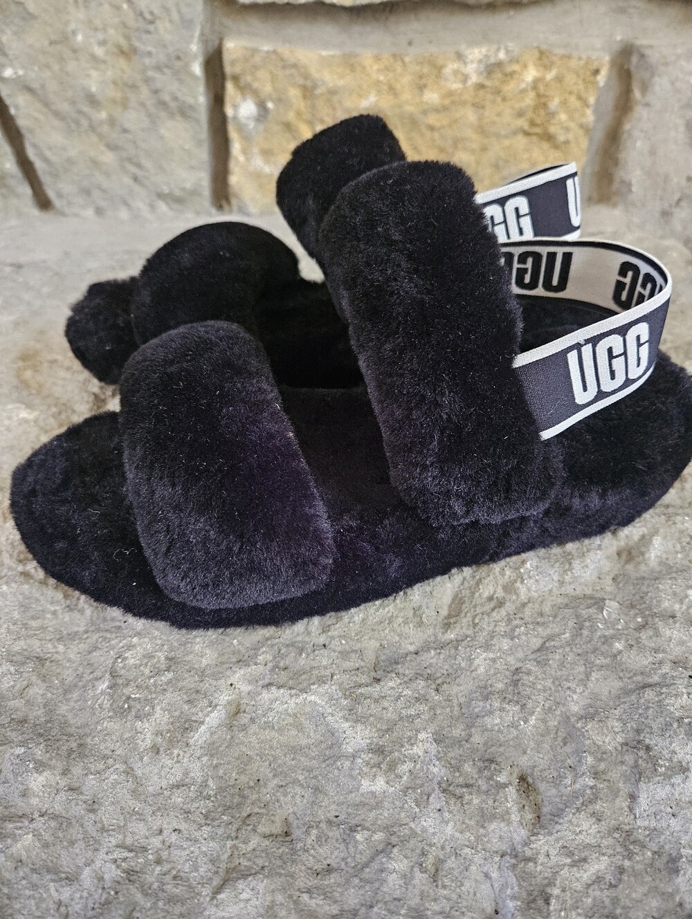 UGG Oh Yeah Fluffy Slide Sz 8